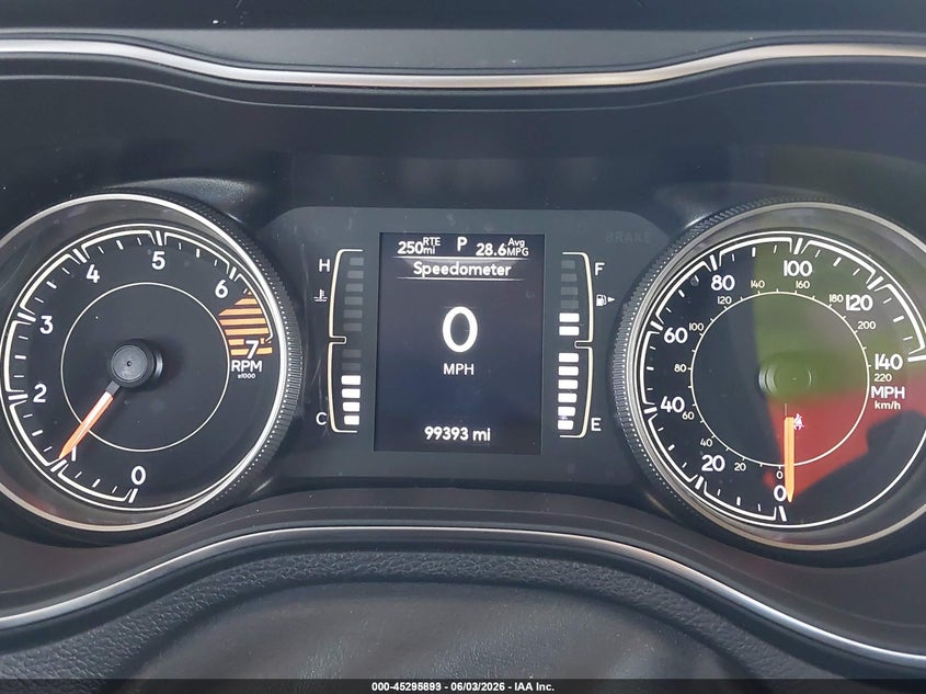 2020 JEEP CHEROKEE auction photo 7