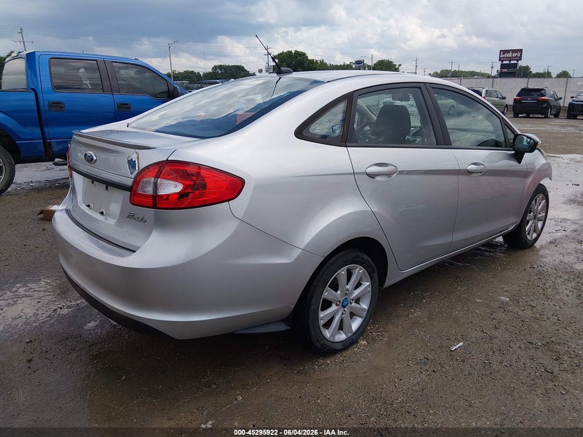 Vin: 3fadp4bjxdm141418, lot: 45793778, ford fiesta se 20134