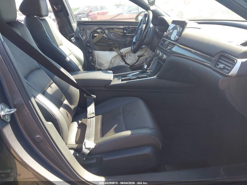 2020 HONDA ACCORD auction photo 5