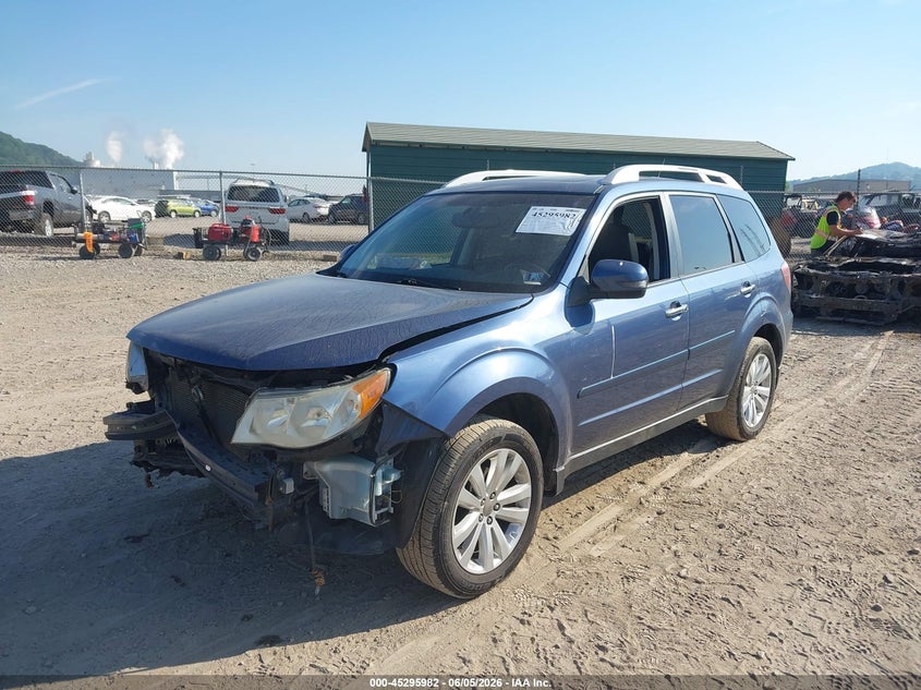 Vin: jf2shagc6bh753688, lot: 45793838, subaru forester 2.5x touring 20112