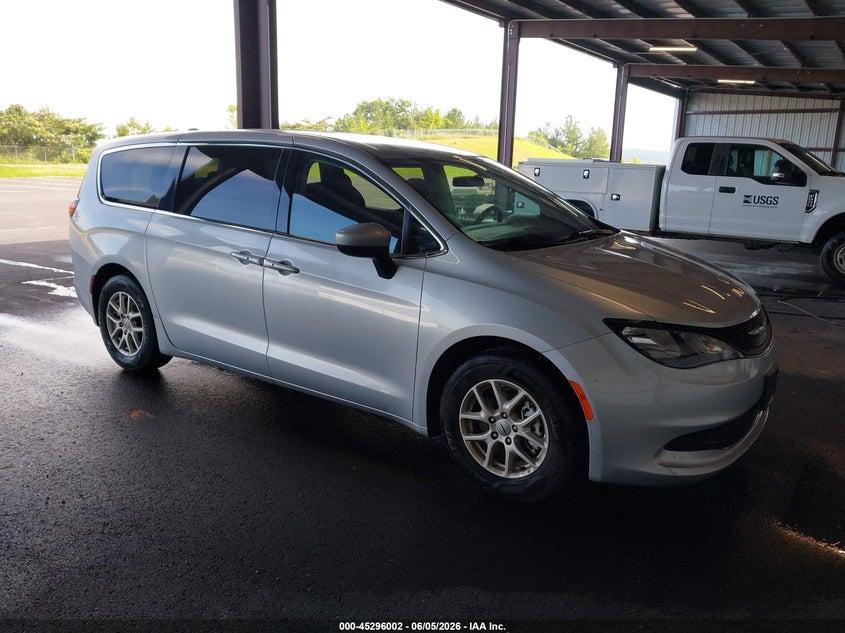 2022 Chrysler Voyager