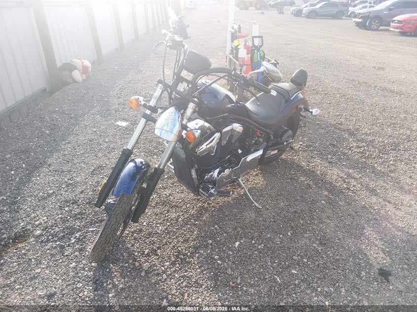 2019 HONDA VT1300 auction photo 2