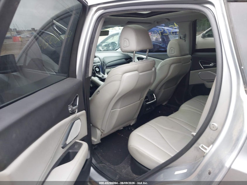 2019 ACURA RDX auction photo 8