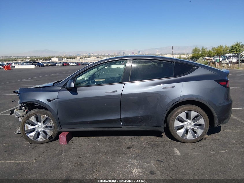 2023 Tesla Model Y Awd/Long Range Dual Motor All-Wheel Drive VIN: 7SAYGDEE2PF923928 Lot: 45296161