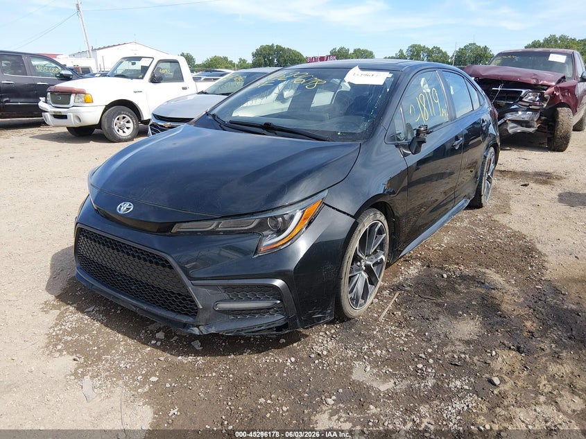 Vin: jtdp4rce8lj032319, lot: 45794034, toyota corolla se 20202