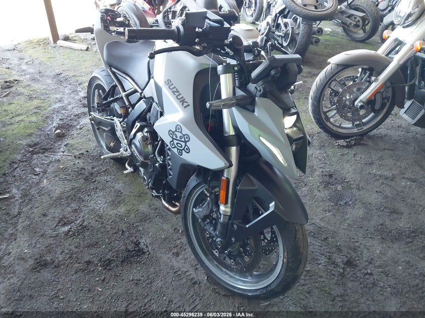 2024 SUZUKI GSX800 auction photo 1