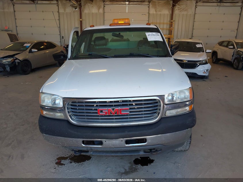 2002 GMC Sierra 2500Hd Standard VIN: 1GDHK24U22E135505 Lot: 45296290