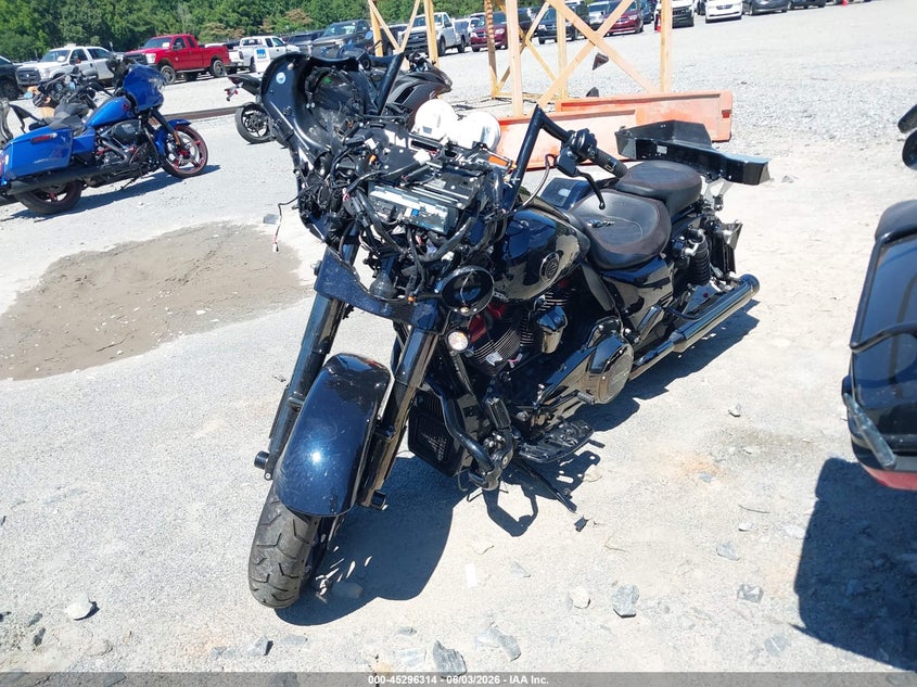 2022 HARLEY-DAVIDSON FLHXSE auction photo 2