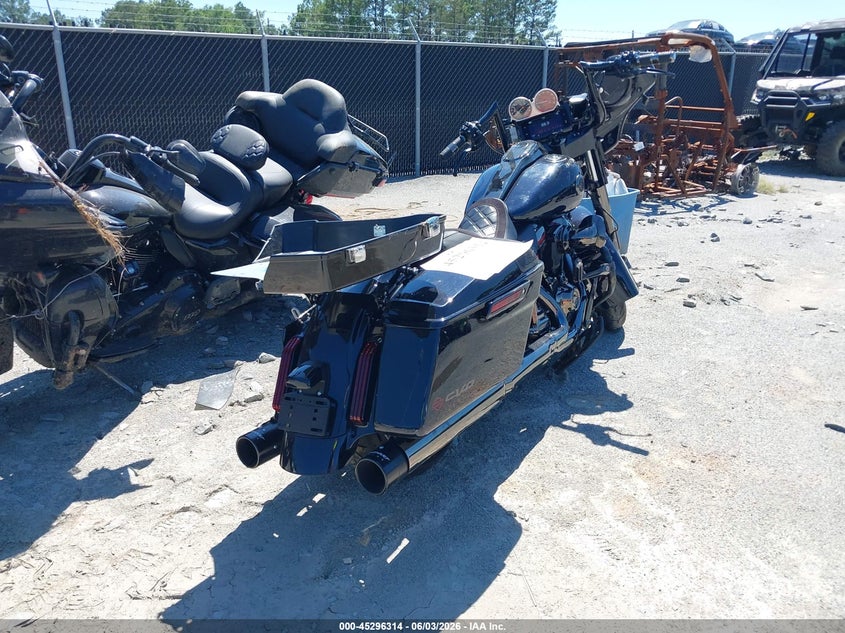 2022 HARLEY-DAVIDSON FLHXSE auction photo 4
