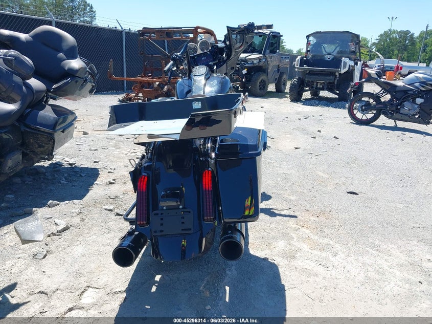 2022 HARLEY-DAVIDSON FLHXSE auction photo 6