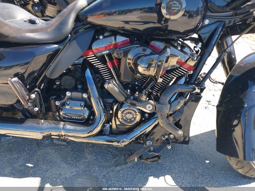 2022 HARLEY-DAVIDSON FLHXSE auction photo 8