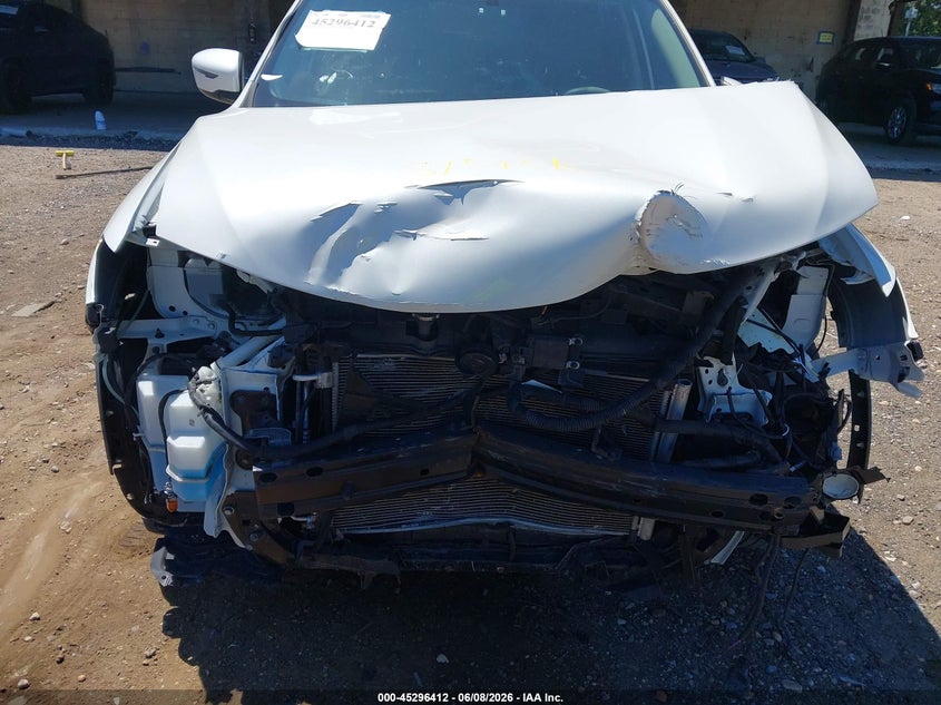 2018 NISSAN ROGUE auction photo 6