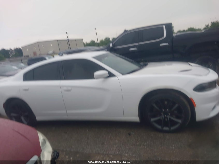2015 Dodge Charger R/T VIN: 2C3CDXCT2FH737922 Lot: 45296458