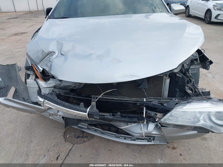 2015 TOYOTA CAMRY auction photo 6