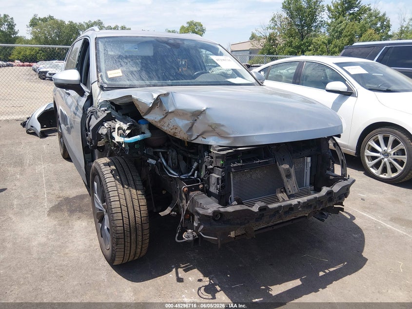 Vin: 3vv2b7ax4nm026646, lot: 45794572, volkswagen tiguan 2.0t se 2022 img_1
