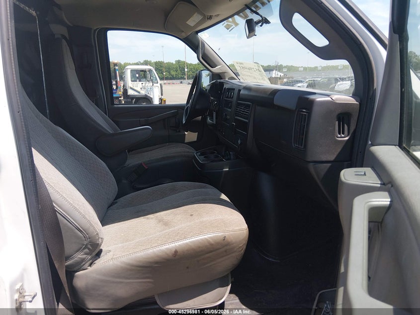 2022 CHEVROLET EXPRESS CARGO auction photo 5