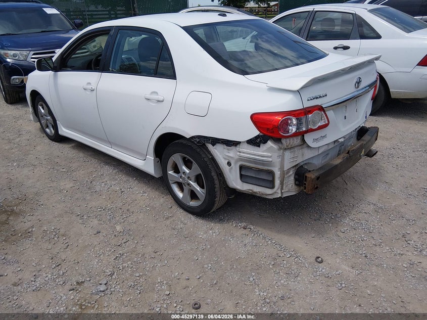 Vin: 2t1bu4ee5bc624944, lot: 45794995, toyota corolla s 20113