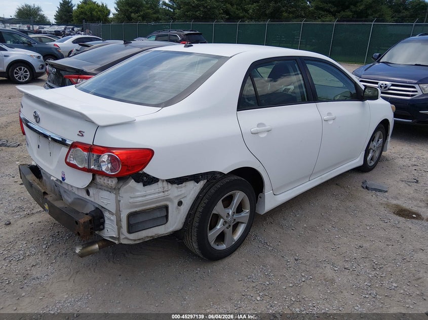 Vin: 2t1bu4ee5bc624944, lot: 45794995, toyota corolla s 20114