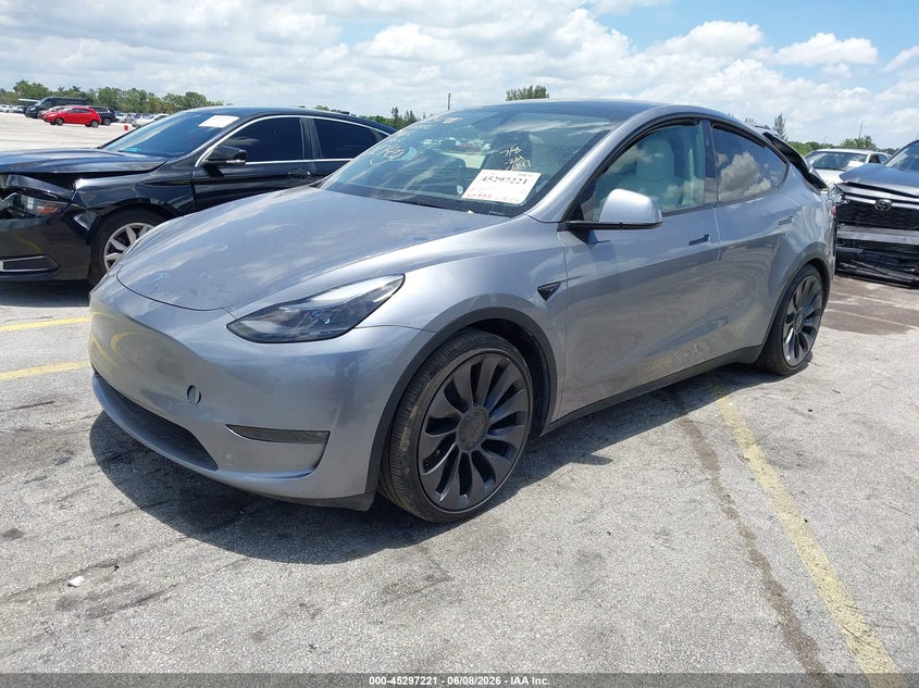 Vin: 7saygdef0ra306441, lot: 45795077, tesla model y performance dual motor all-wheel drive 20242