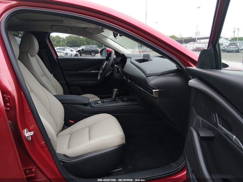 2026 MAZDA CX-30 2.5L I-4 DI, DOHC, V(VIN: 3MVDMBCL5TM134171