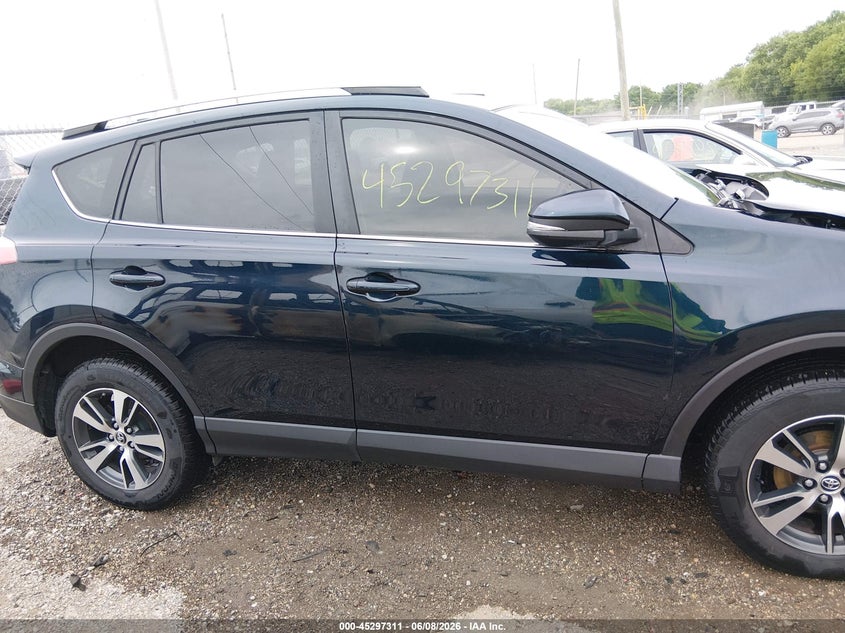 TOYOTA RAV4 - zdjęcie 14