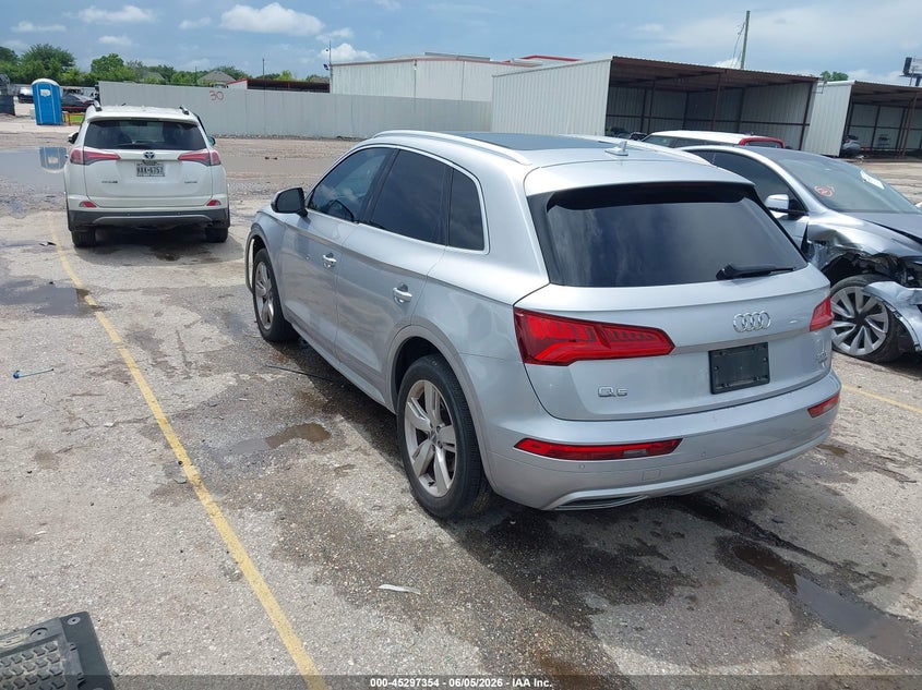 Vin: wa1bnafy5j2010942, lot: 45795210, audi q5 2.0t premium/2.0t tech premium 20183