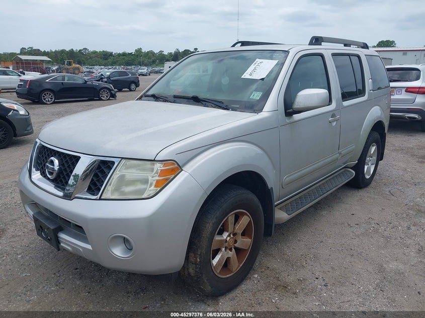 2011 NISSAN PATHFINDER auction photo 2