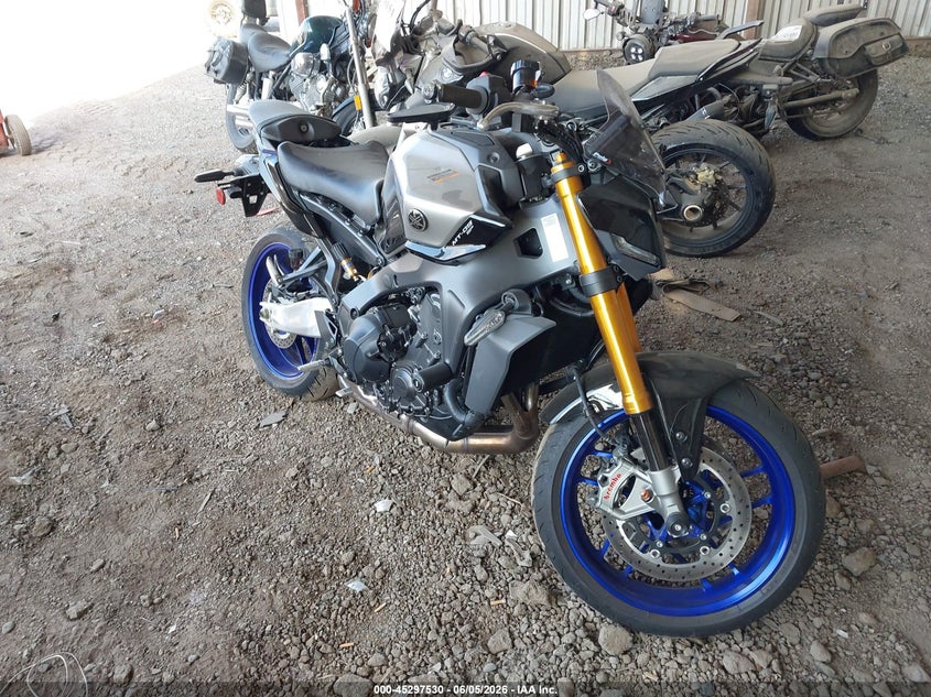 2025 YAMAHA MT09 auction photo 1