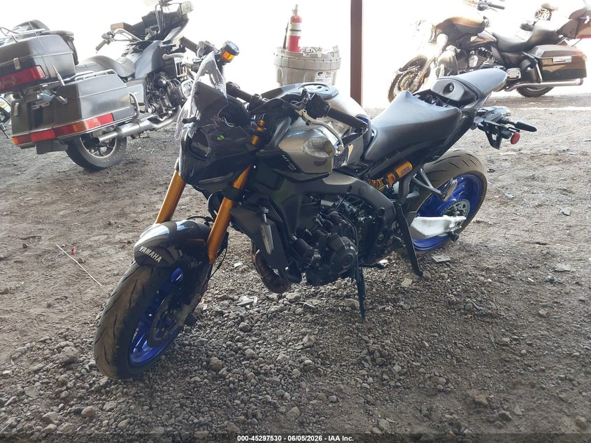 2025 YAMAHA MT09 auction photo 2