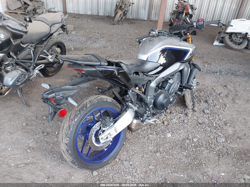 2025 YAMAHA MT09 auction photo 4