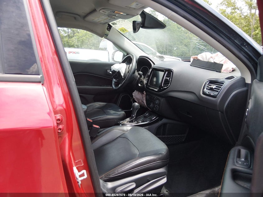 2018 JEEP COMPASS auction photo 5