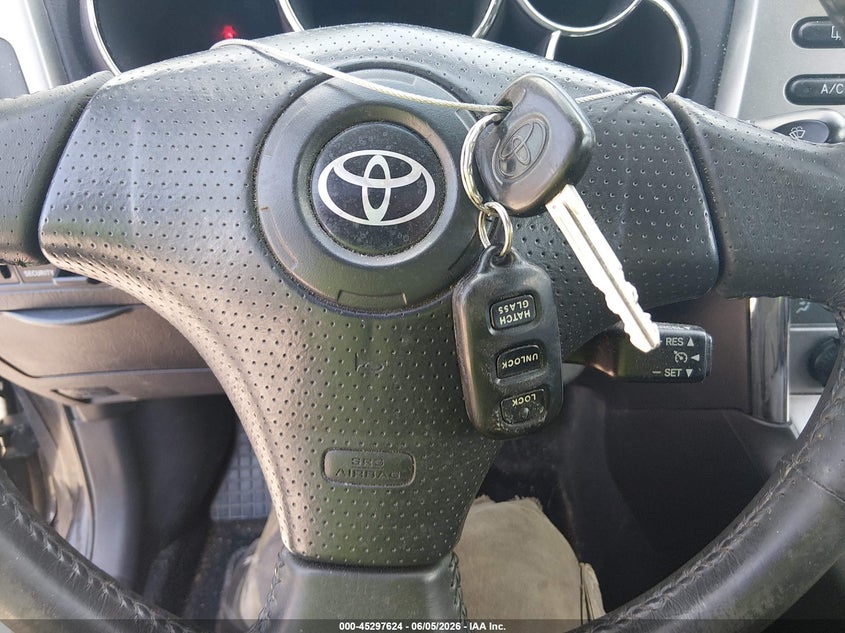 2008 Toyota Matrix Xr VIN: 2T1KR32E08C711174 Lot: 45297624