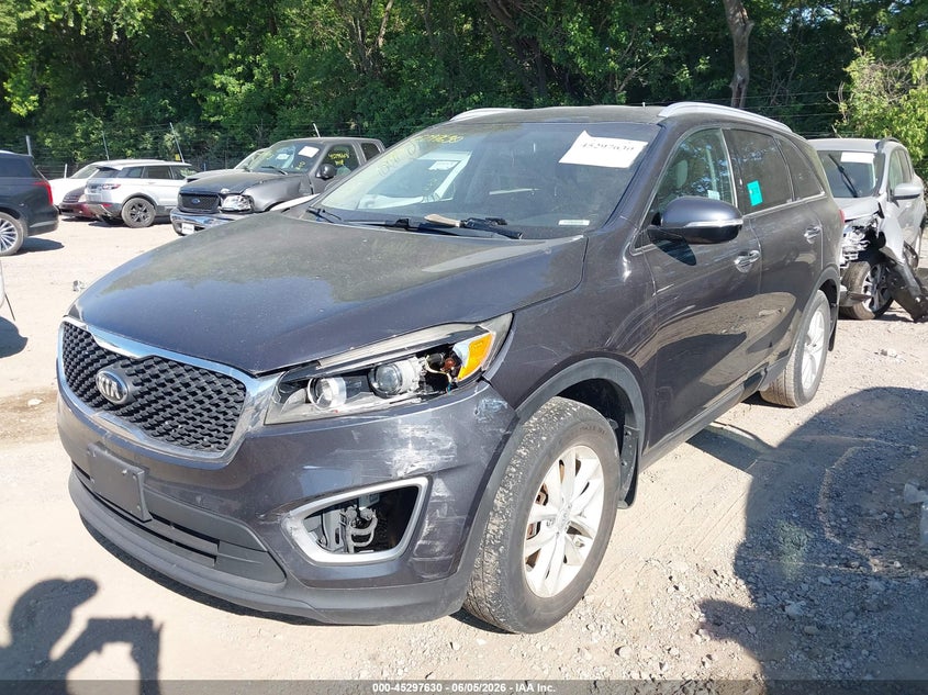 2017 KIA SORENTO auction photo 2