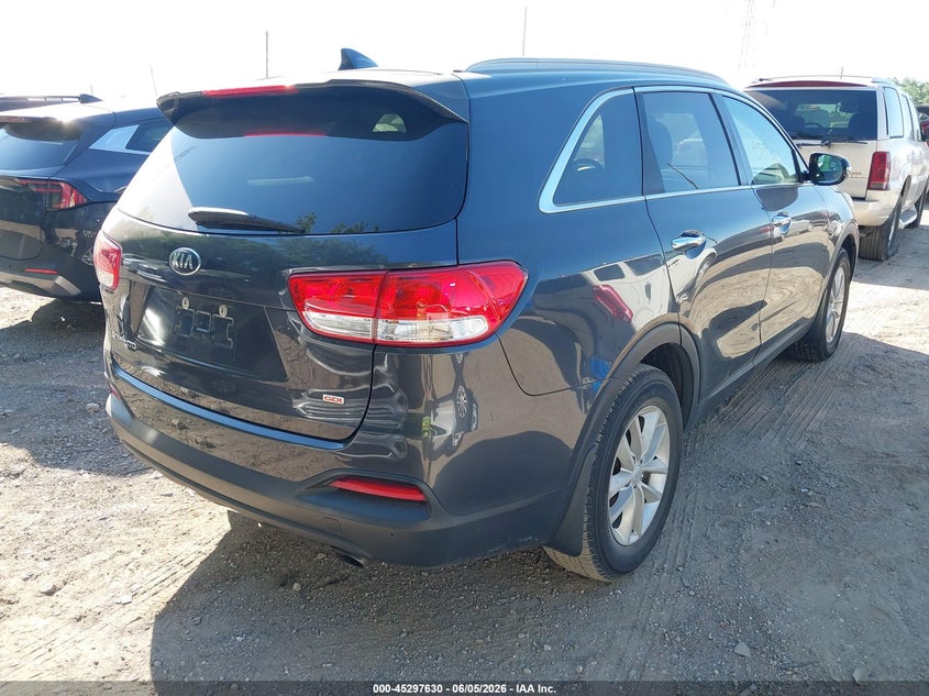 2017 KIA SORENTO auction photo 4