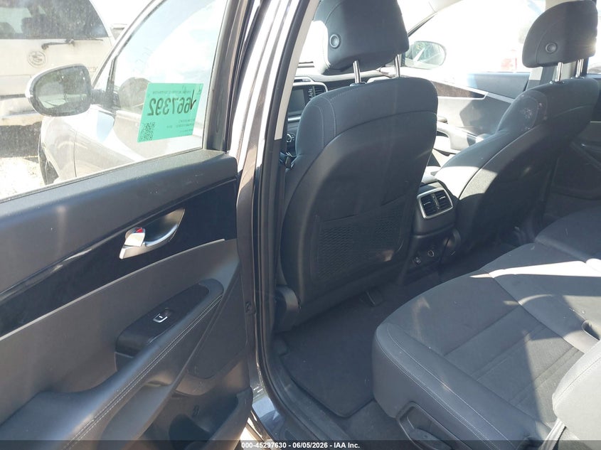 2017 KIA SORENTO auction photo 8