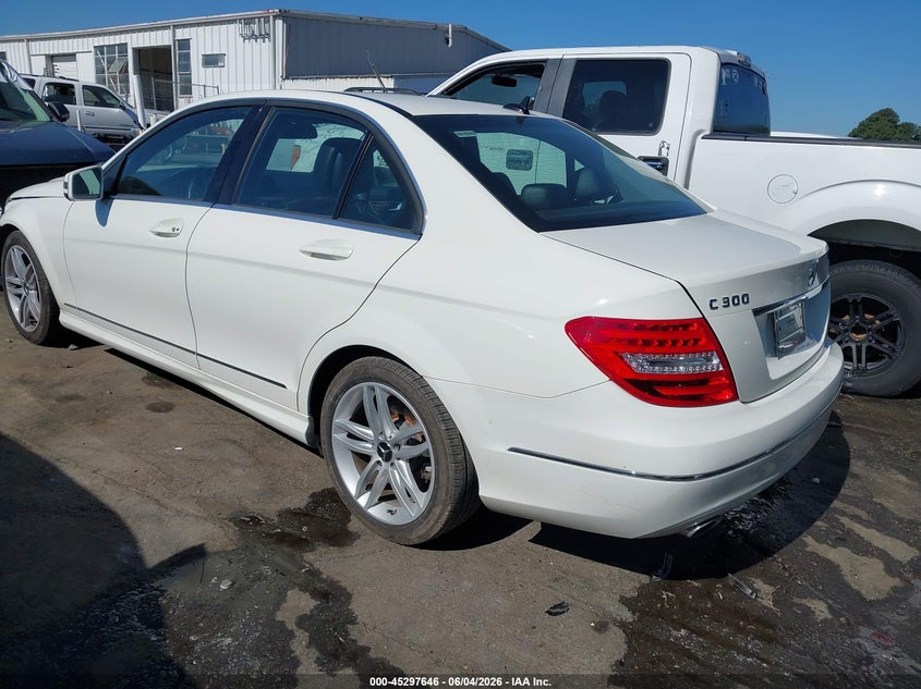 Vin: wddgf8bb0cf910099, lot: 45795502, mercedes-benz c 300 luxury 4matic/sport 4matic 20123