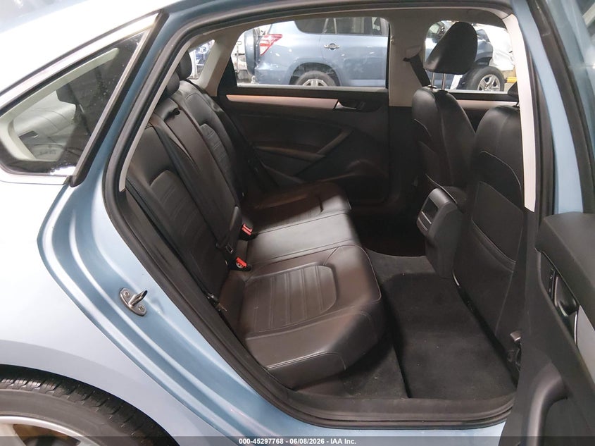 2012 Volkswagen Passat 3.6L V6 Se VIN: 1VWBM7A34CC001280 Lot: 45297768