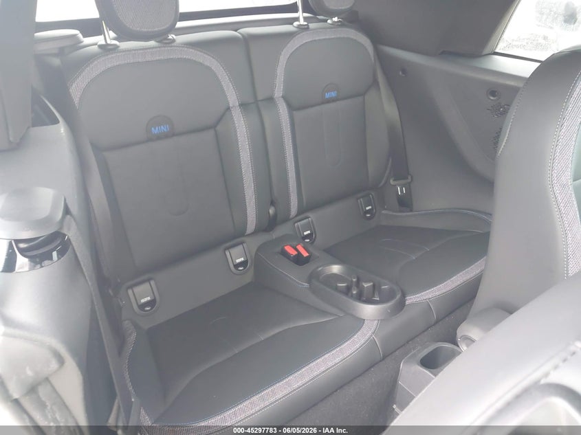 2026 MINI CONVERTIBLE auction photo 8