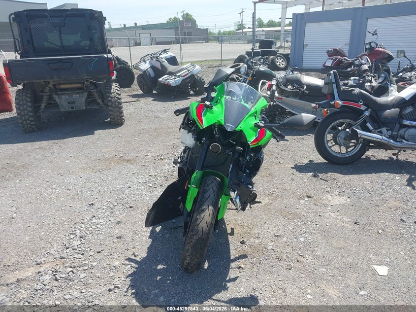2024 KAWASAKI ZX400 auction photo 5