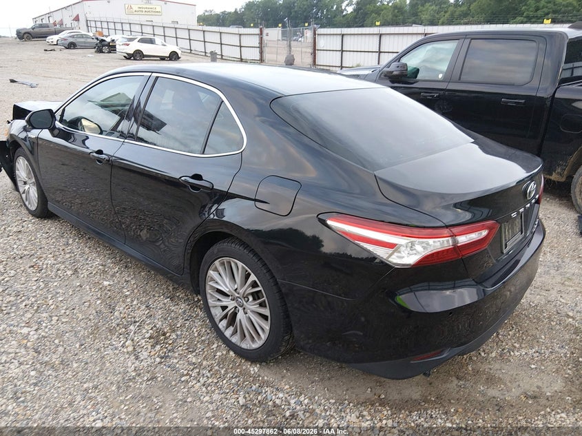 2018 TOYOTA CAMRY HYBRID auction photo 3