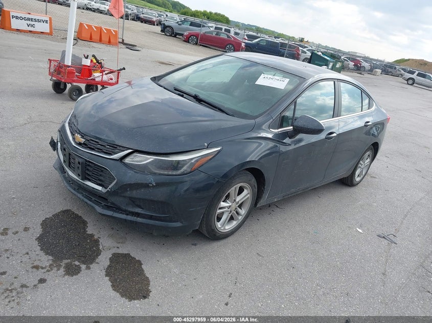 Vin: 1g1be5sm9h7263168, lot: 45795817, chevrolet cruze lt auto 20172