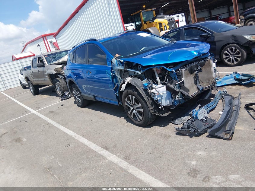 Vin: jtmzfrev6hj102844, lot: 45795845, toyota rav4 le 2017 img_1