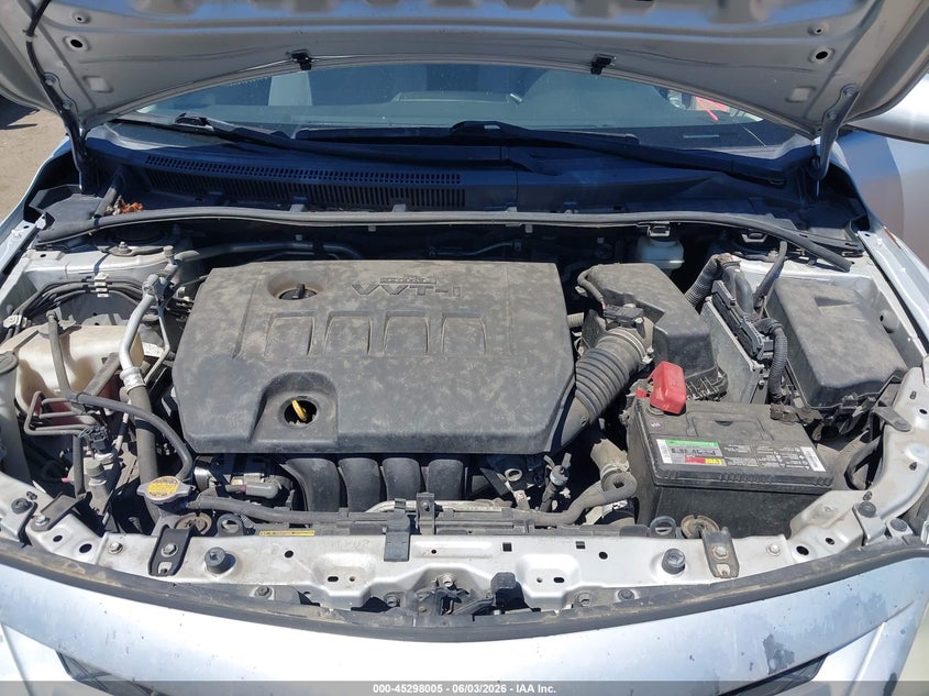 2011 TOYOTA COROLLA LE · Фото 10