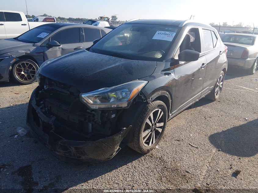 VIN 3N1CP5CU2KL565086 2019 NISSAN KICKS SV