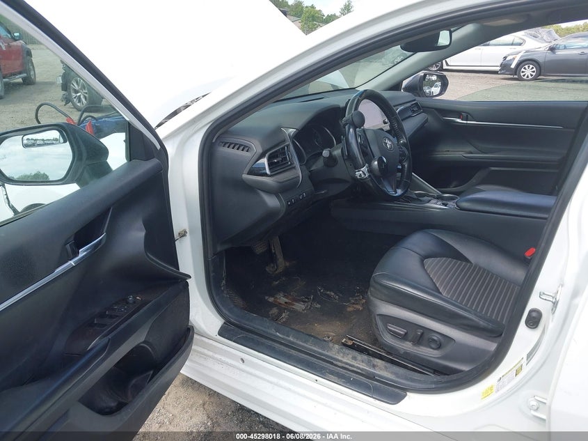 2022 TOYOTA CAMRY auction photo 5