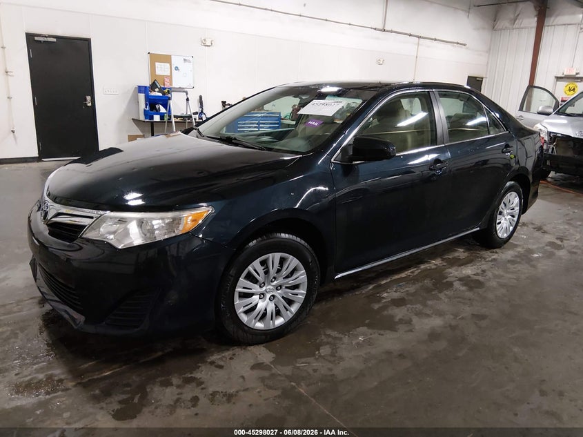 2014 Toyota Camry Le 4T4BF1FK1ER442583 photo 1
