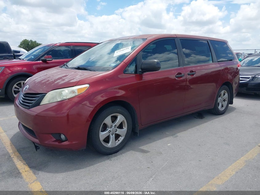 2011 Toyota Sienna Base V6 5TDZK3DC8BS132740 photo 1