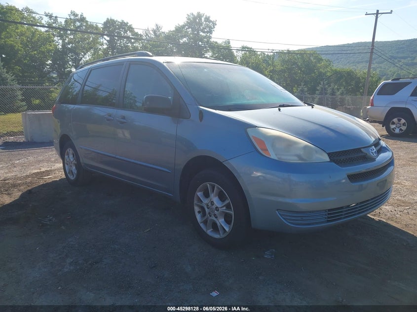 2004 Toyota Sienna Le