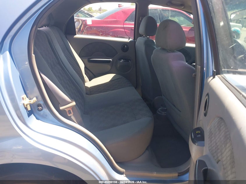 2005 CHEVROLET AVEO auction photo 8