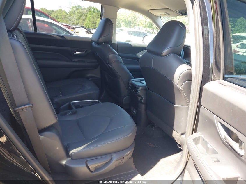 2024 Toyota Grand Highlander Limited VIN: 5TDAAAB59RS013971 Lot: 45298194